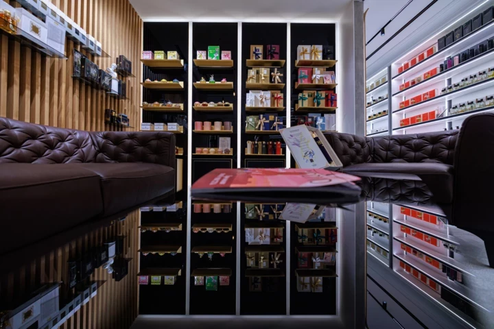 "Леонардо" представляє: новий відділ ексклюзивних ароматів
4