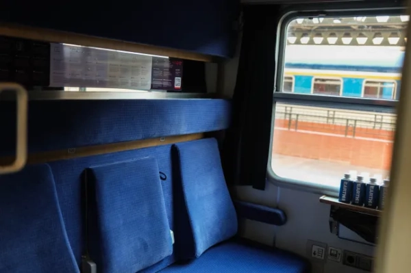 Новий спальний поїзд вартістю 18 фунтів стерлінгів, який з'єднує 3 найпопулярніші напрямки Європи 13 Новий спальний поїзд вартістю 18 фунтів стерлінгів, який з'єднує 3 найпопулярніші напрямки Європи 3