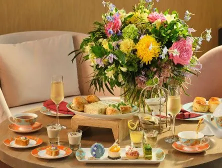 10 пропозицій Time Out London, які не можна пропустити: зекономте 40% на післяобідньому чаї з шампанським 11