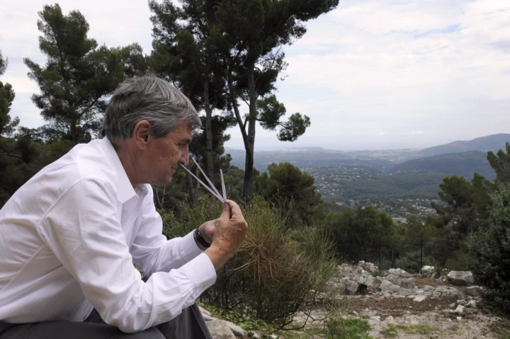 Маестро ароматів: Жан-Клоду Еллена виповнюється 79 років
7