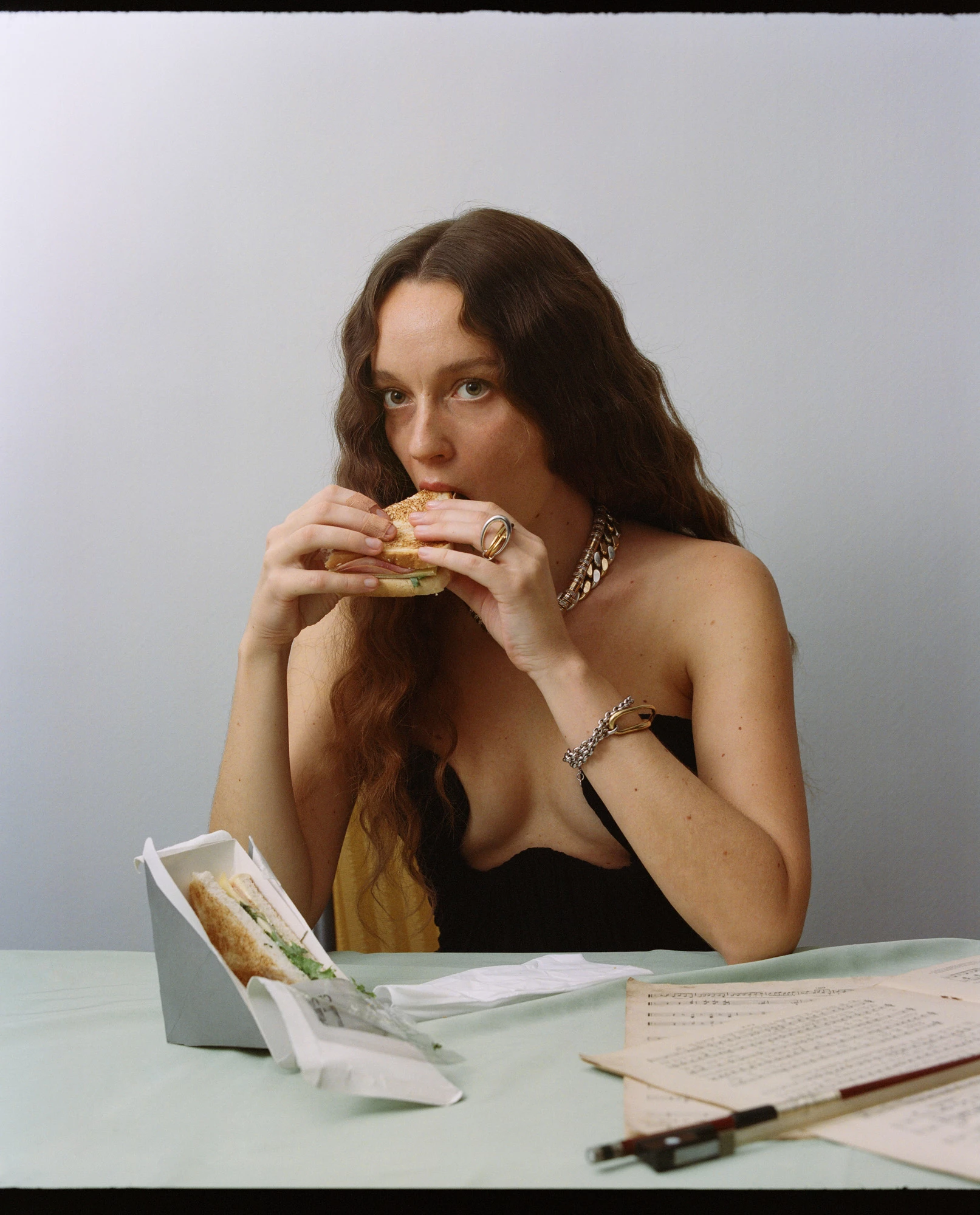 Звільніться від почуття вини після їжі.
0