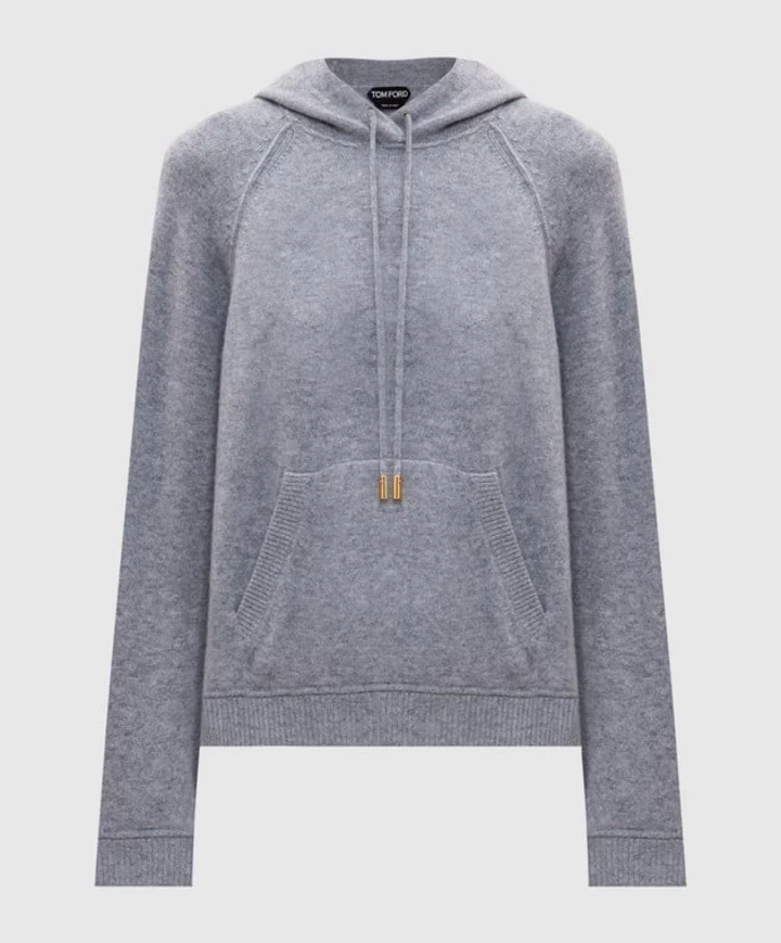 Цей звичайний предмет знову в топі весняних тенденцій.
8