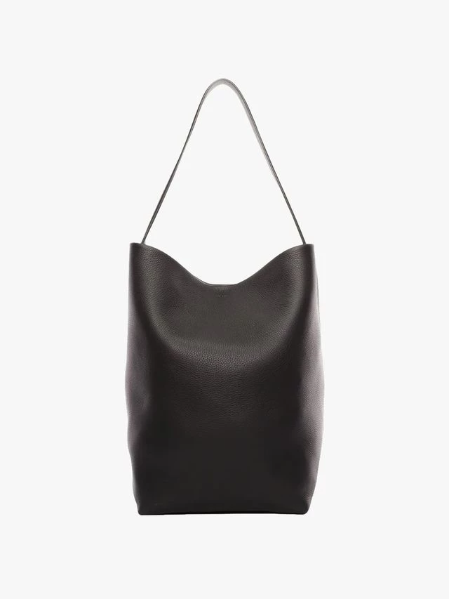 Чи варті перепродажу брендові сумки у 2026?
2