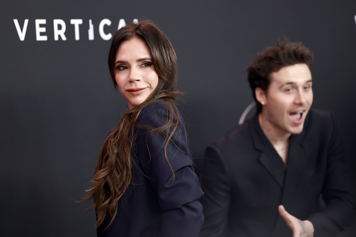 "Прагнули дати дітям все найкраще": Вікторія Бекхем вперше висловилася про розлад з сином Брукліном
0