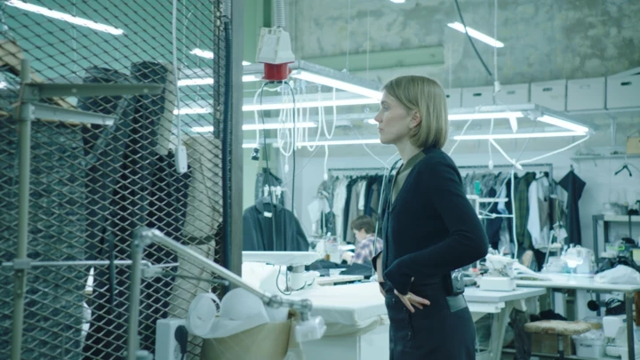 Тоня Ноябрьова, режисерка, розповідає про кіно "Весна-літо", моду та відображення "війни без війни" 7 Тоня Ноябрьова, режисерка, розповідає про кіно "Весна-літо", моду та відображення "війни без війни"
1