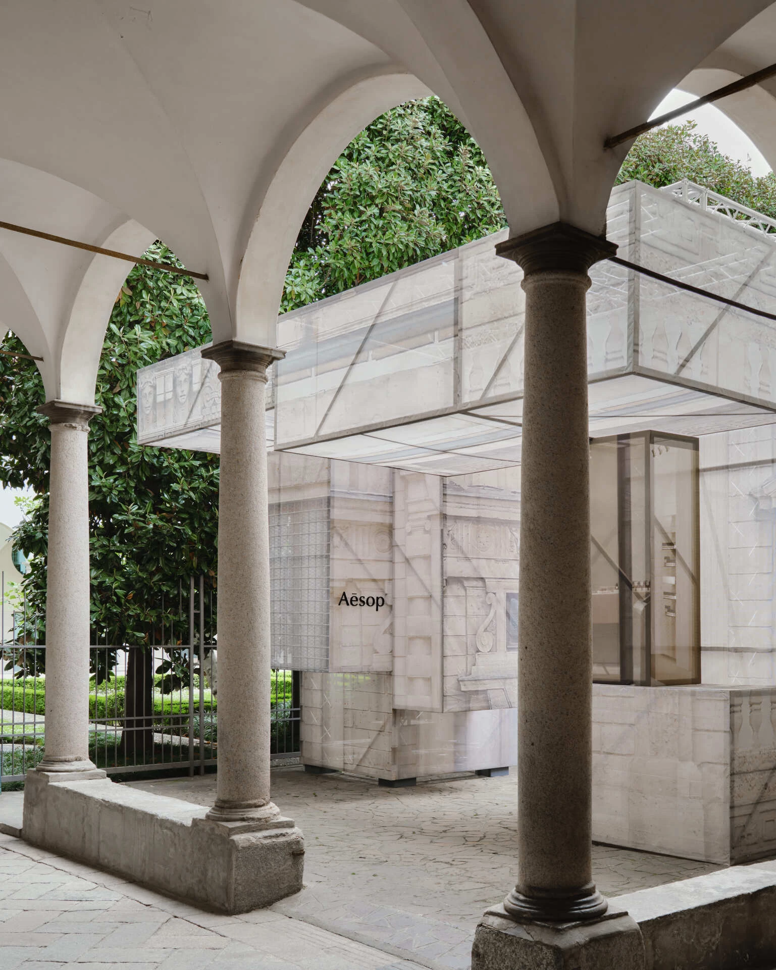 Демі Мур: обличчя Lancôme та інші 5 найважливіших новин краси у квітні
4