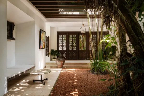 Я живу в «сумнівному та брудному» місті, яке ненавидять інфлюенсери — мені ще ніколи не було веселіше. 25