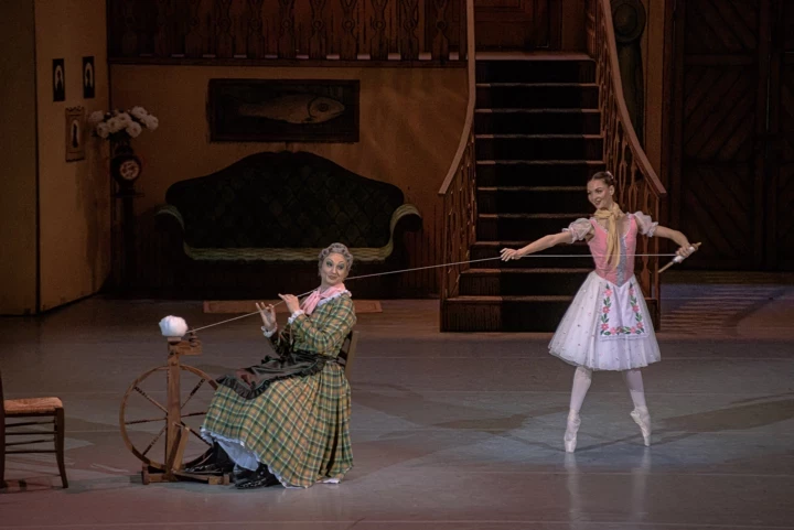 Шість чудових театральних відкриттів, що їх варто відвідати до завершення квітня.
3