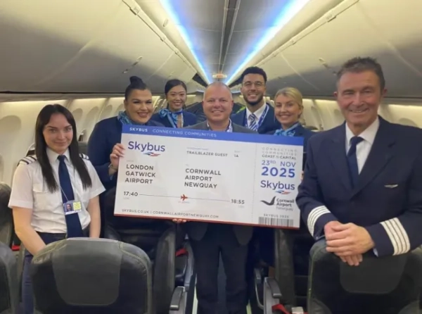 Британська авіакомпанія раптово скасовує всі рейси з Лондона до «приголомшливого» літнього курорту 11 Британська авіакомпанія скасовує всі рейси з Лондона до цього «приголомшливого» пляжного курорту