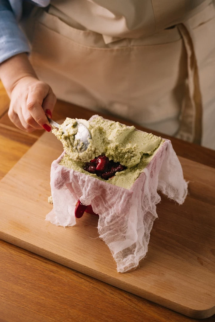 Паска сирна холодна: вражаюча великодня страва
14