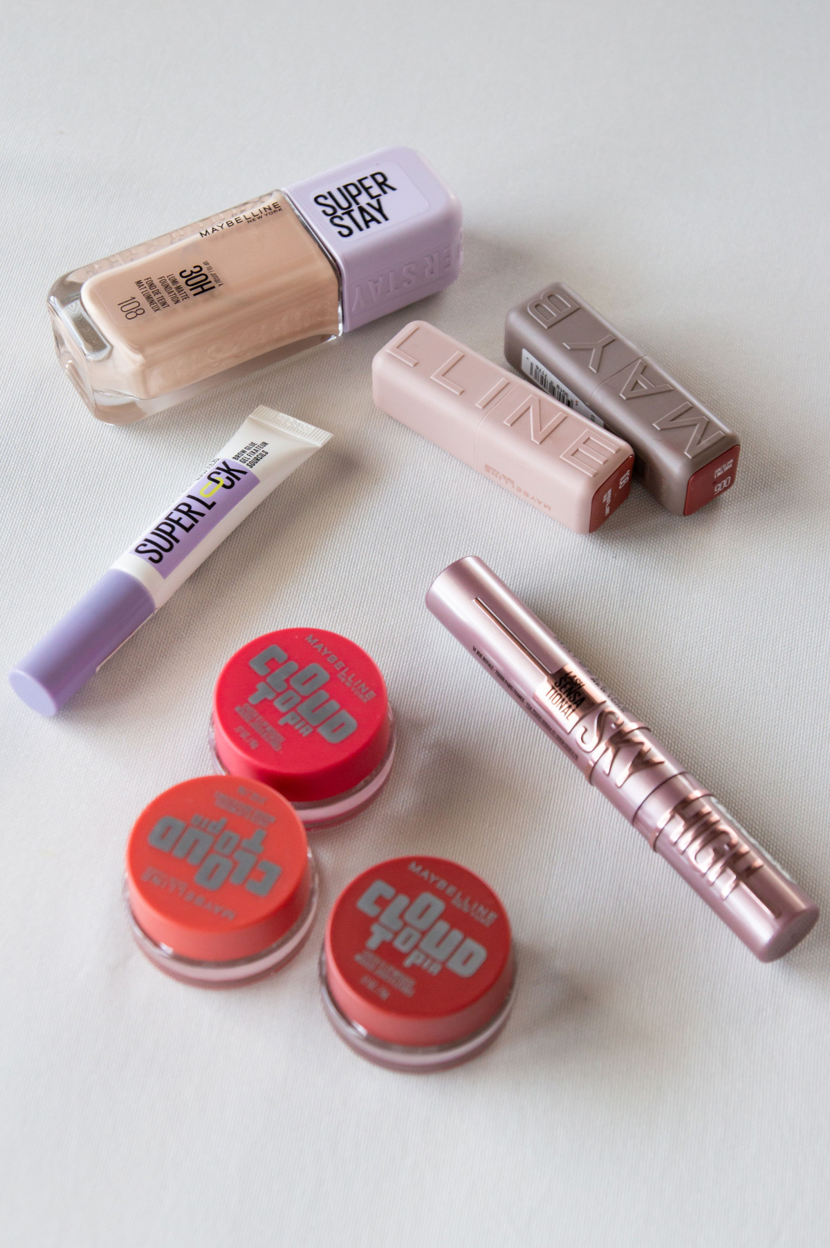 Інтимна розмова: Jerry Heil дає відверте інтерв'ю ELLE.UA 23 Інтимна розмова: Jerry Heil дає відверте інтерв'ю ELLE.UA
10