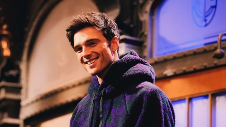 "Ейфорія", сезон 3: свіжі обличчя та непередбачувані сюжетні колізії.
3