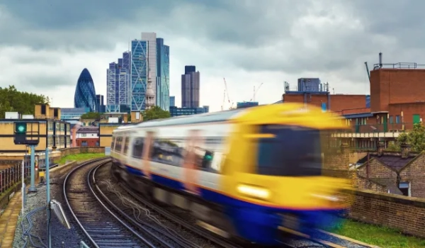 Найтихіша станція Лондона, куди не можна сісти на поїзд у вихідні