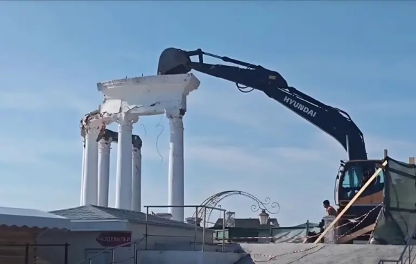 Знищення культури в Криму: Україна закликає покарати російських науковців за розкрадання надбання.