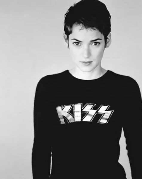 Головна 209 П’ять трендів зачісок з 90-х знову в моді весною 2026