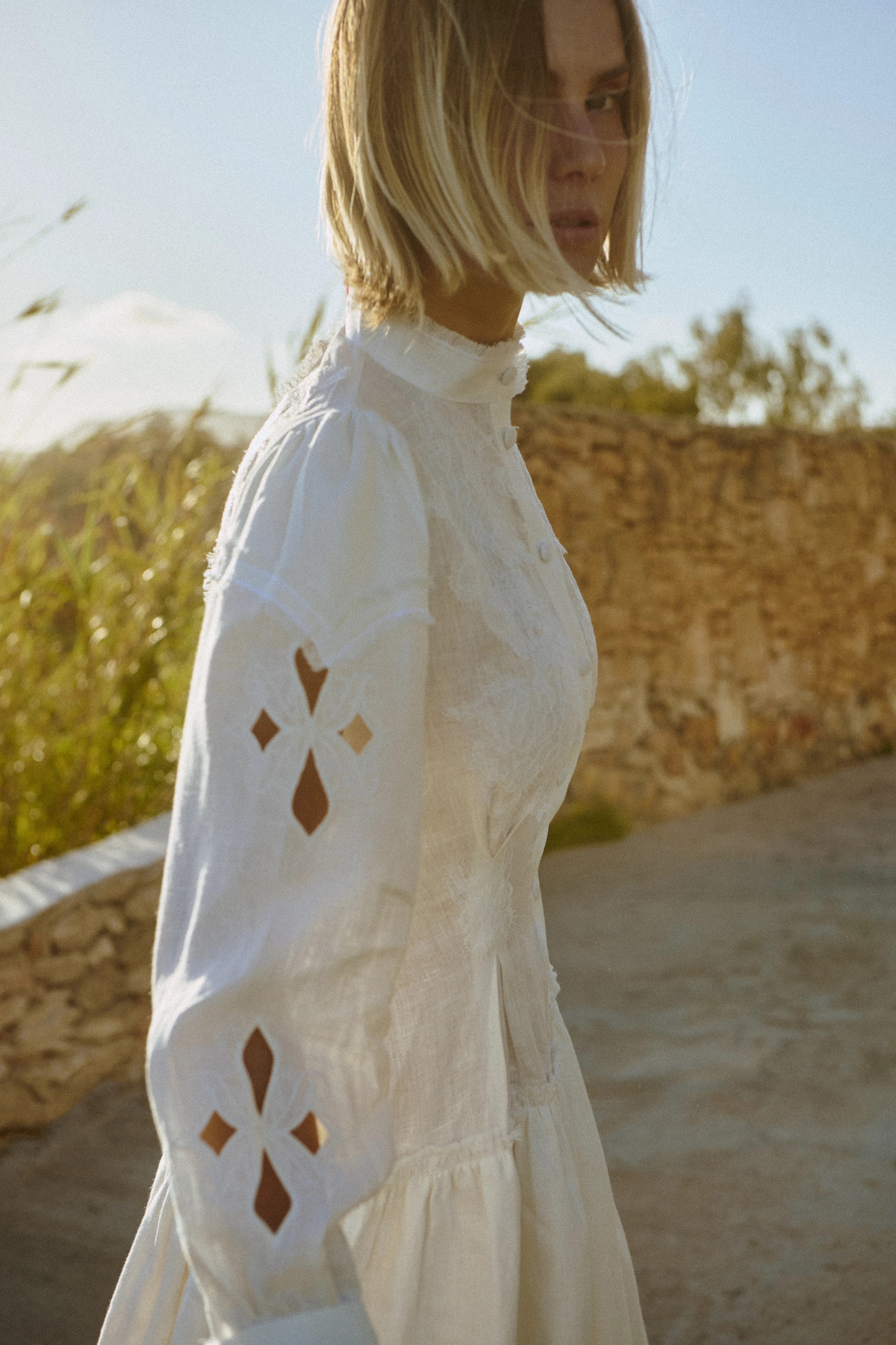 Ручна робота Atelier: літня колекція 2026.
8