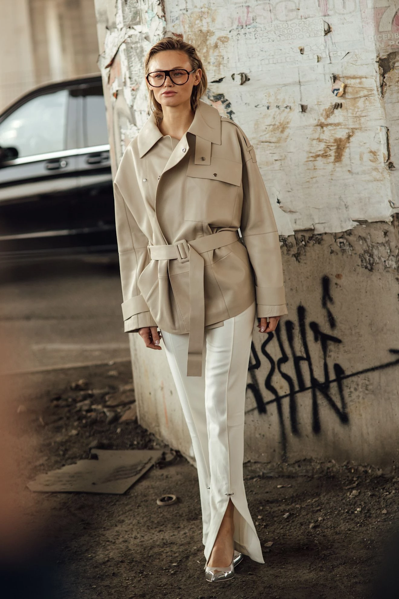 Розрізані штани: пік сексуальності та головний тренд 2026 року, що перетворює навіть повсякденний стиль.
9