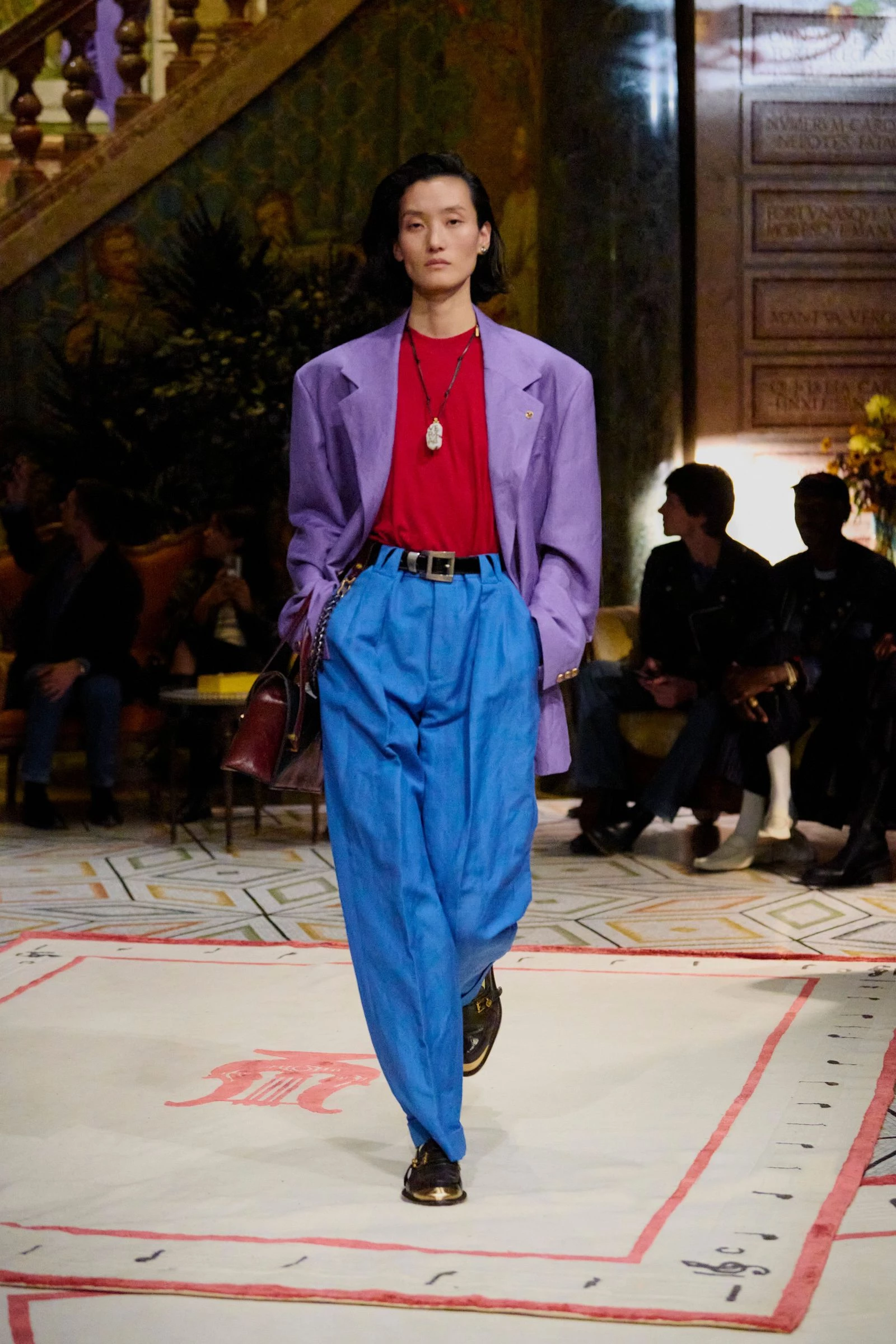 Головна 158 Ефектний піджак: простий шлях оновити свій весняно-літній гардероб 2026.