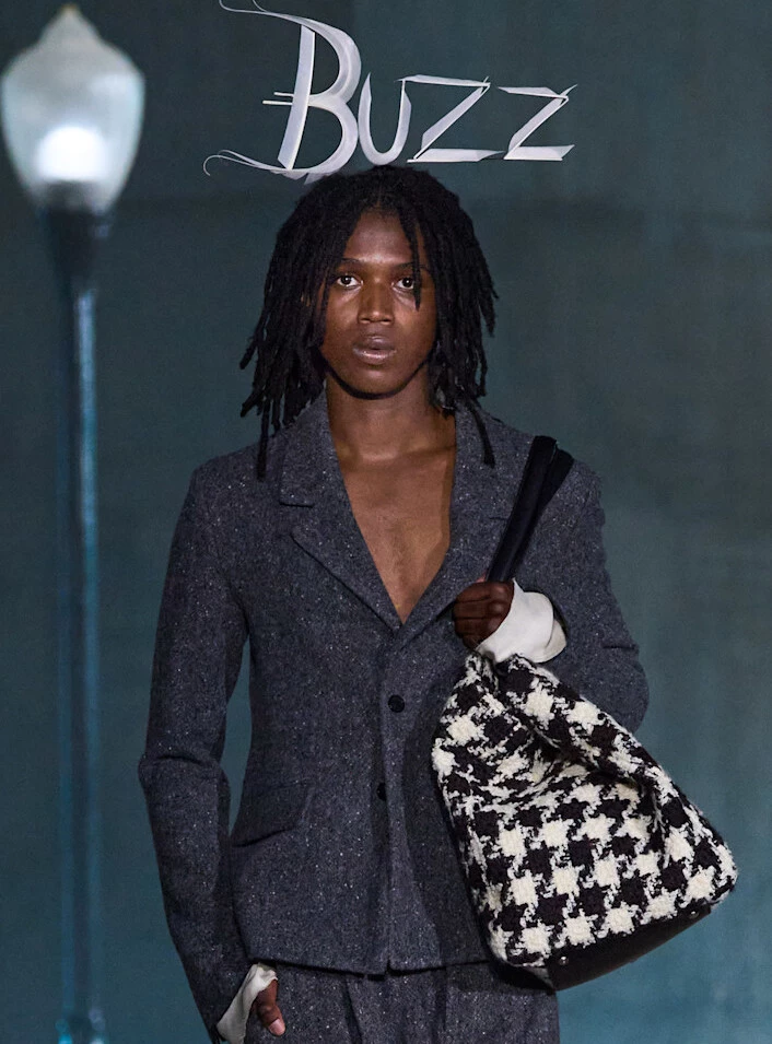 Топ б'юті-хіт літнього сезону на круїзному дефіле Dior 2027
5