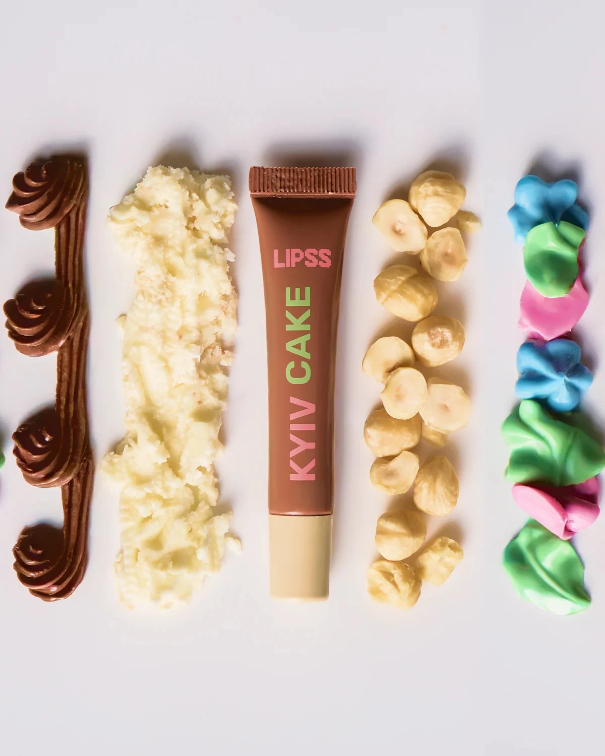 Блиск для губ з пептидами з ароматом київського торту Kyiv Cake, Lipss5