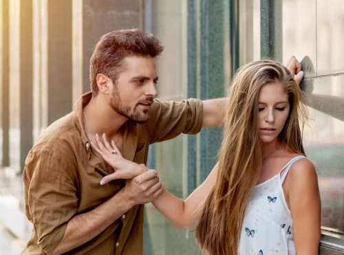 Як розпізнати у коханому тирана? 15 Як розпізнати у коханому тирана? 15