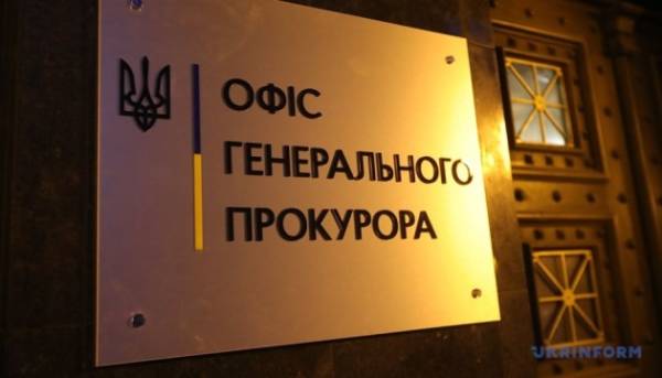 Підозру отримала ексдиректорка маріупольського музею, яка передала росіянам картини Айвазовського і Куїнджі 8