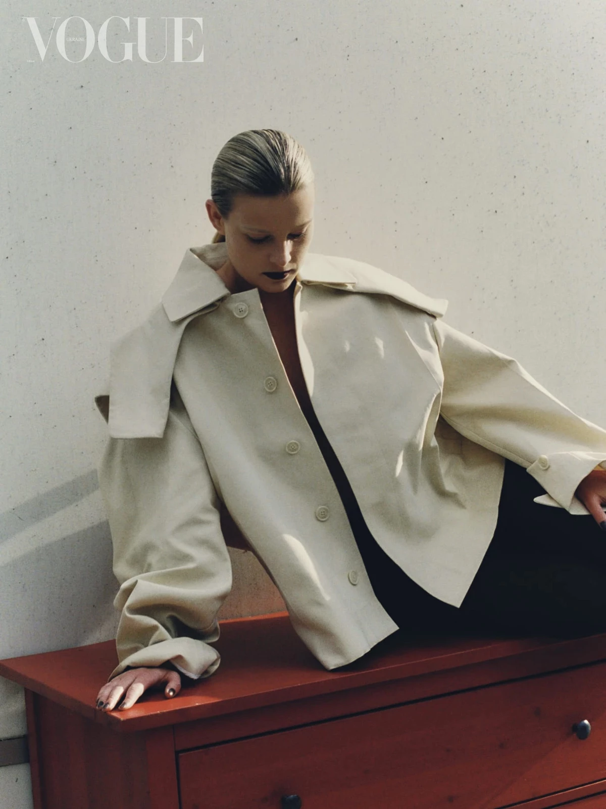 Жакет Victoria Beckham, колготки Falke8