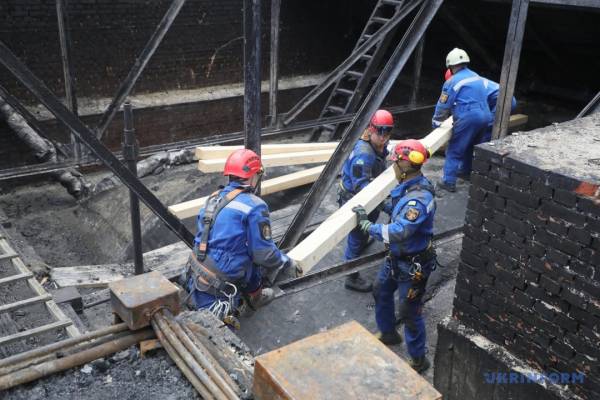 Києво-Печерська лавра внаслідок російської атаки зазнала збитків на пів мільярда гривень 15 Києво-Печерська лавра внаслідок російської атаки зазнала збитків на пів мільярда гривень 15