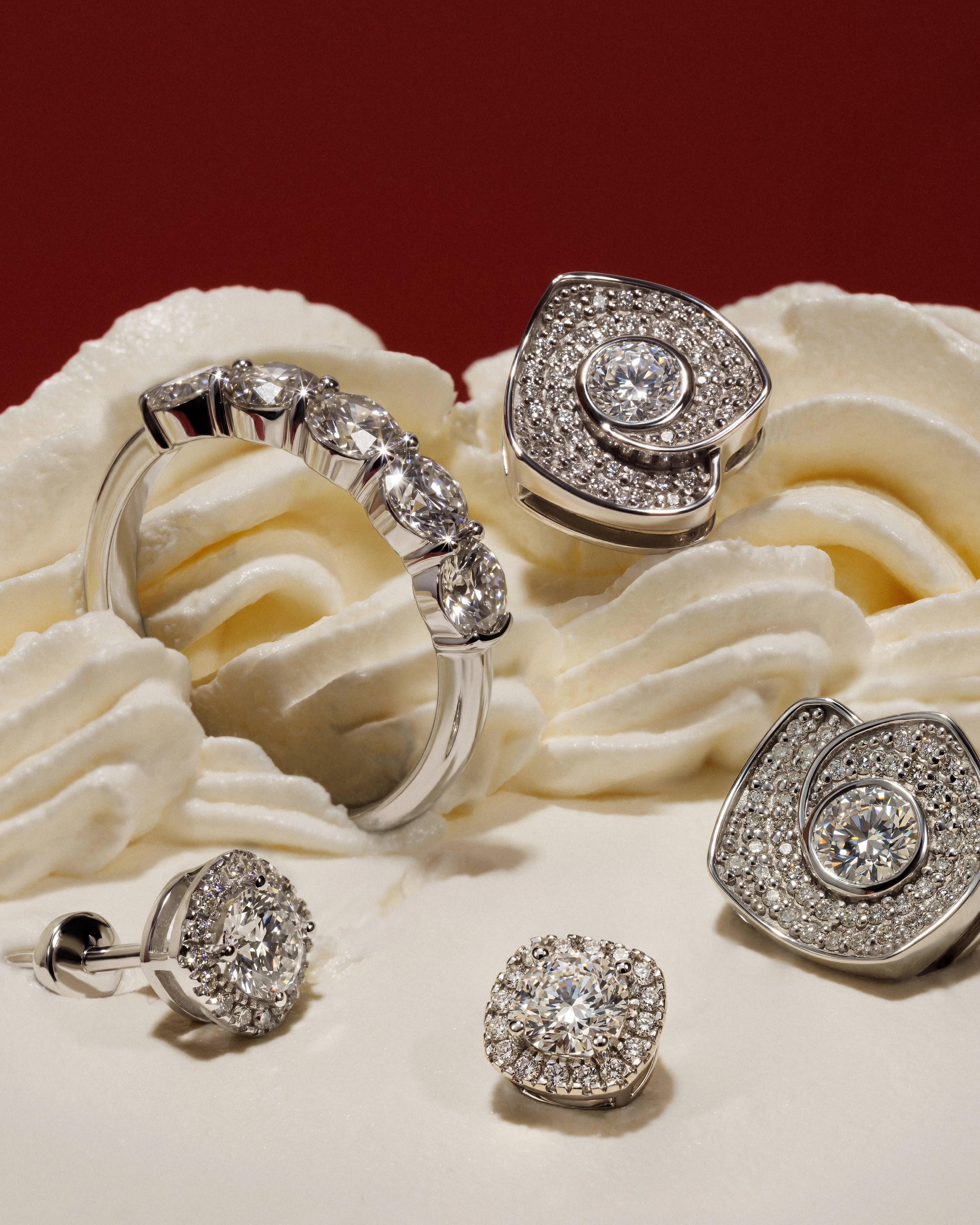 SOVA Jewellery House святкує річницю з новою відеоісторією, яка стосується кожної з нас. 6 SOVA Jewellery House святкує річницю з новою відеоісторією, яка стосується кожної з нас.2