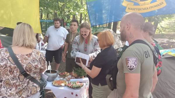 «За сезон слід з’їсти 12 порцій козацького борщу» 14