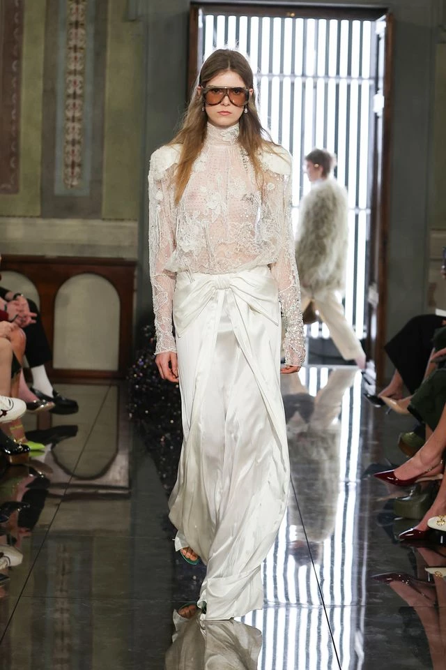 GoRunway.com 7