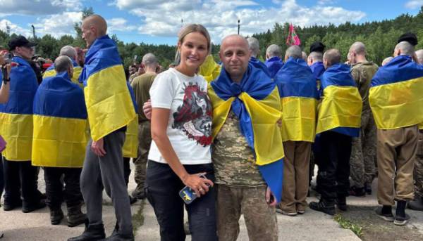 Повернувся з полону диригент військового оркестру 12-ї маріупольської бригади Нацгвардії Іван Лужний 12