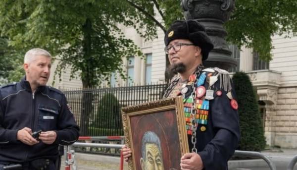 У Польщі затримали підозрюваного у вбивстві художника, який малював карикатури на Путіна і Кадирова 5 У Польщі затримали підозрюваного у вбивстві художника, який малював карикатури на Путіна і Кадирова 5