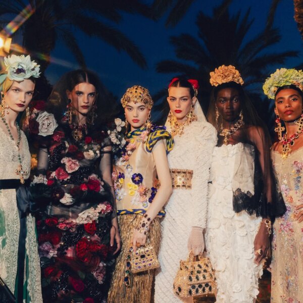 Повернення додому: Dolce & Gabbana влаштували показ високої моди на Сицилії