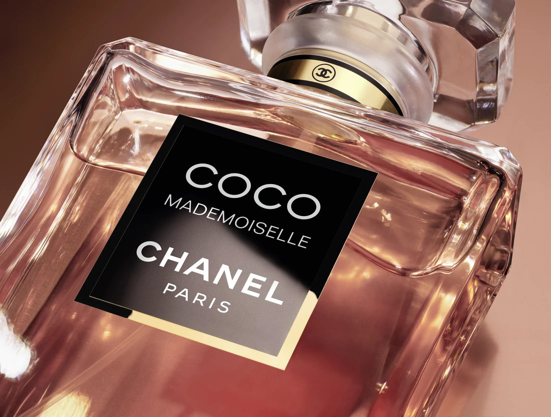 Сила магніту: Chanel презентує новий парфум Coco Mademoiselle Crush Absolu 6 Сила магніту: Chanel презентує новий парфум Coco Mademoiselle Crush Absolu2