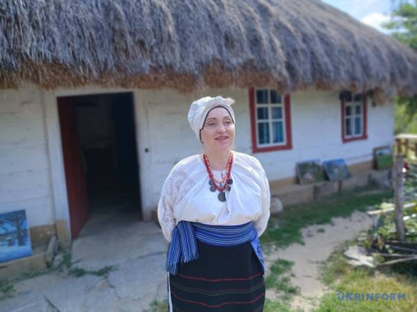 «Зажинки»: перші зібрані з поля колоски відклали на різдвяний дідух 16 «Зажинки»: перші зібрані з поля колоски відклали на різдвяний дідух 16