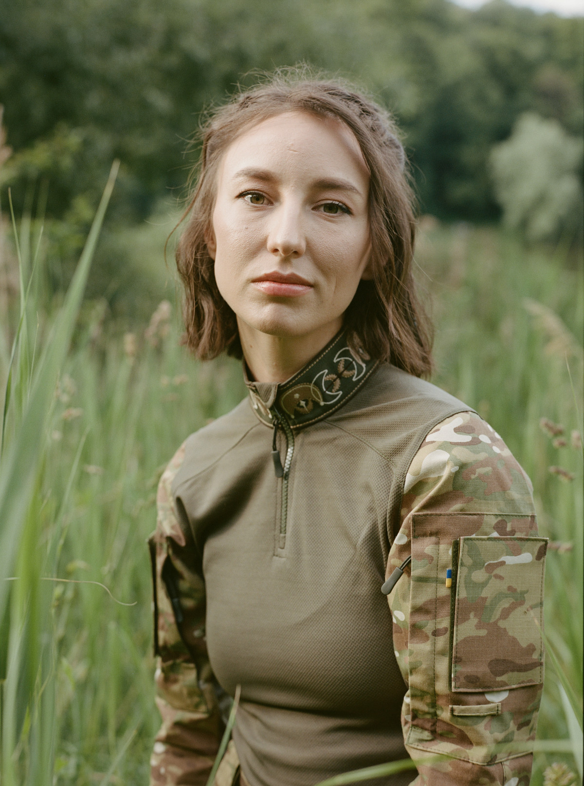 Тисячолітній захисний символ на бойовій сорочці: "Землячки" разом з Etnodim розпочали збір коштів на 100 ексклюзивних комплектів літньої жіночої форми3