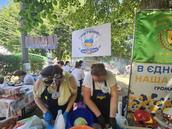 Як приготувати «язикатий» борщ, «бахмутський» та із червоним вином 43