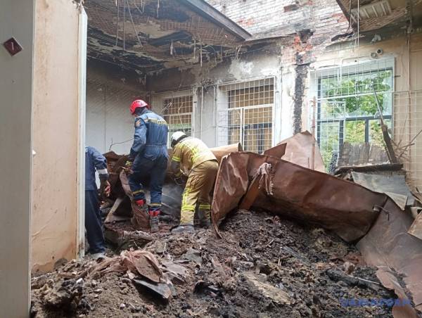 У Харківському художньому музеї уточнили дані про пошкодження картин після удару РФ 9