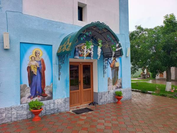 Хто заквітчає перший хрест, той швидко вийде заміж 18