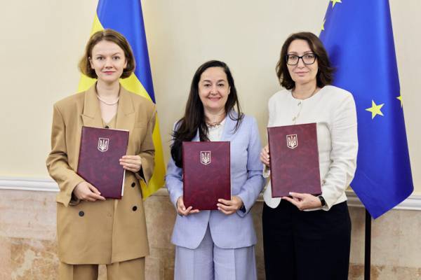 ЮНЕСКО допоможе Харківській бібліотеці Короленка відновити пошкоджені атаками РФ будівлі 10 ЮНЕСКО допоможе Харківській бібліотеці Короленка відновити пошкоджені атаками РФ будівлі 10