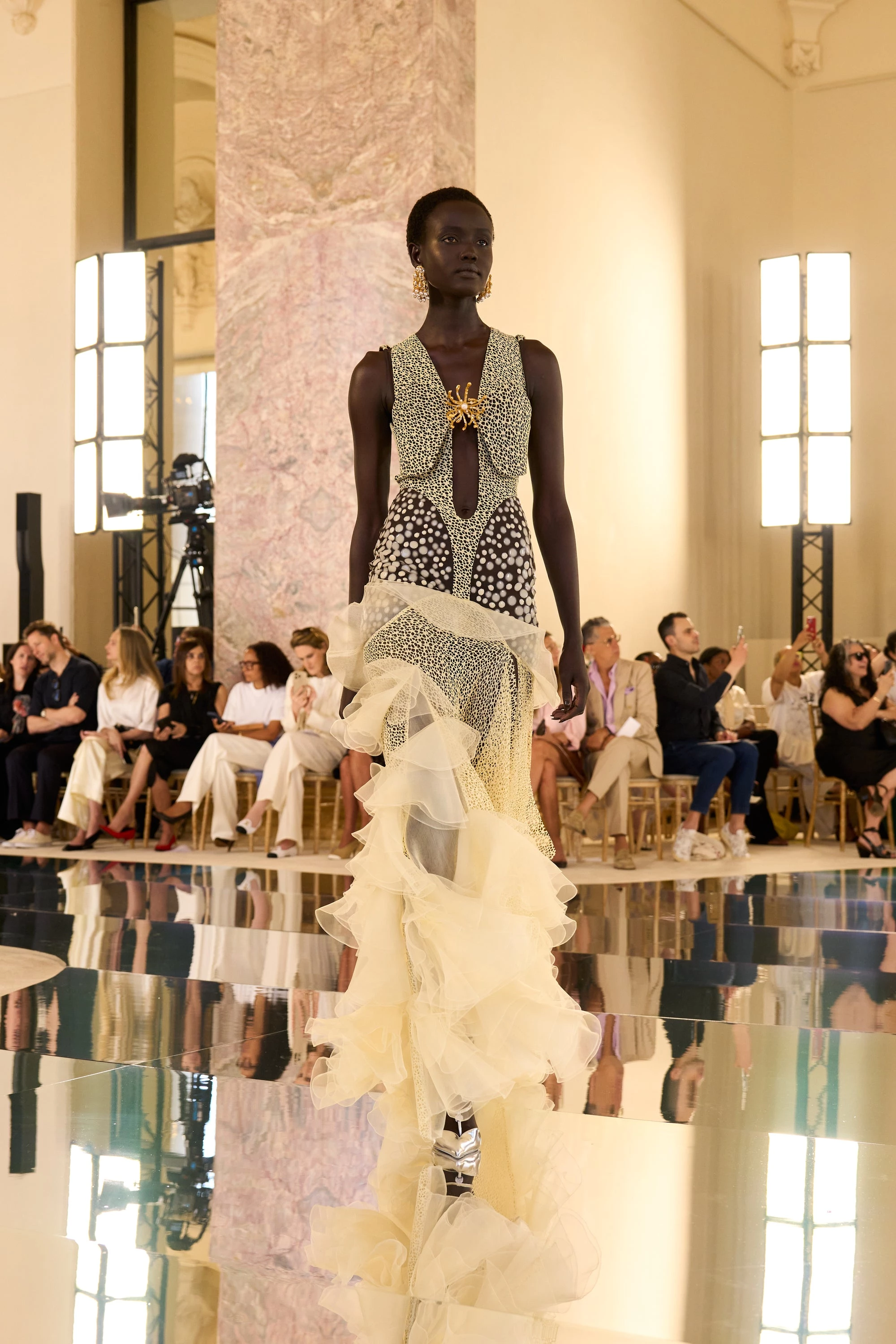 Schiaparelli's Latest Collection Blurs the Lines Between Fashion and Art12