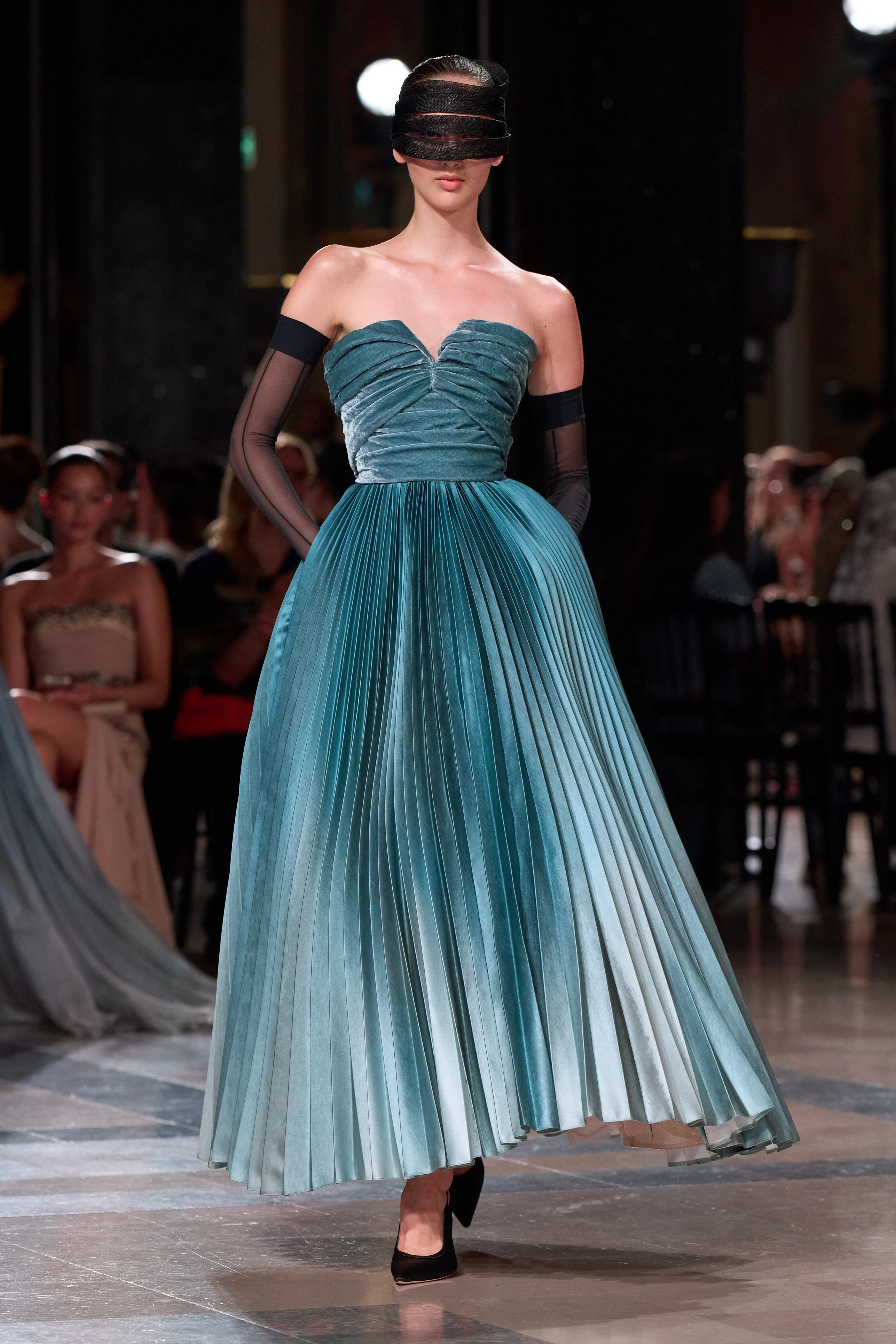 Елі Сааб Couture: осінньо-зимова колекція 2026/271