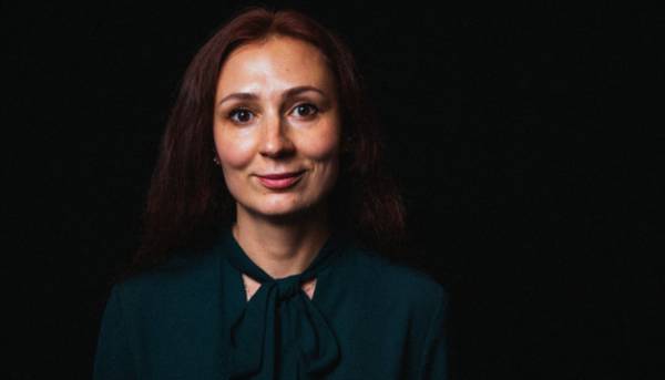 Книга українки Юлії Ілюхи увійшла до списку літніх рекомендацій Financial&hellip;