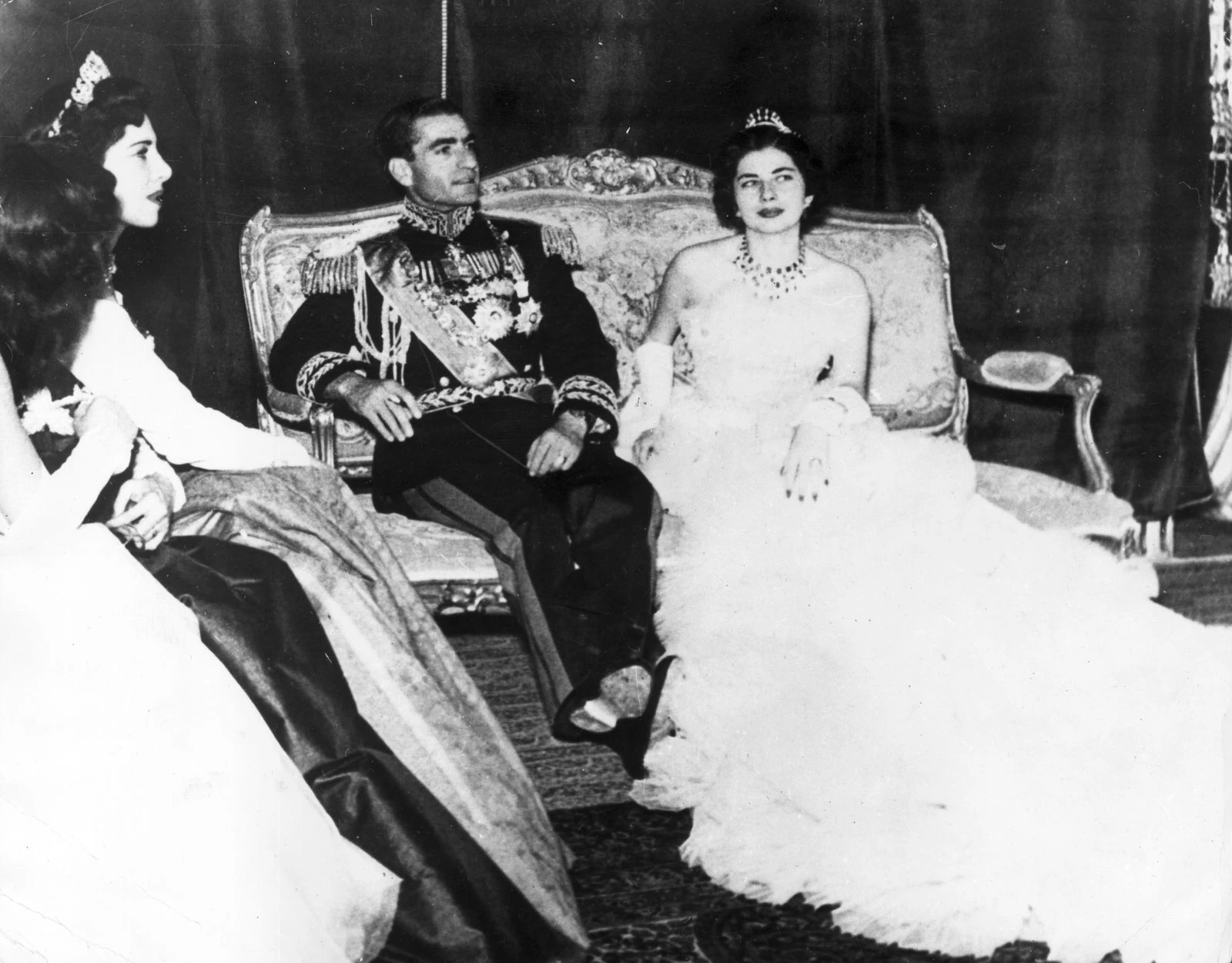 9 знакових весільних вбрань від Dior, що стали історією1