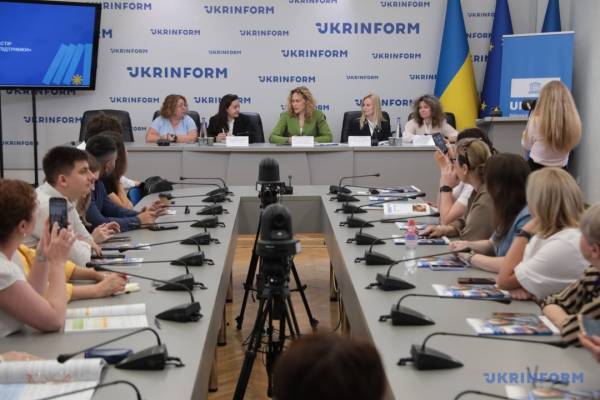 Мінкульт презентував посібник для бібліотек із психосоціальної підтримки 8