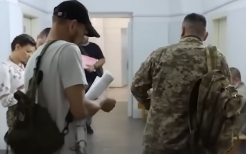 ТЦК почали розсилати повістки "заброньованим": кого можуть мобілізувати1