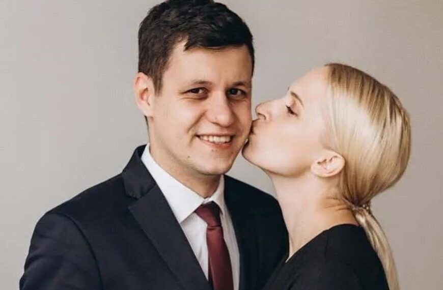 Мамахохотала та нардеп подають на розлучення