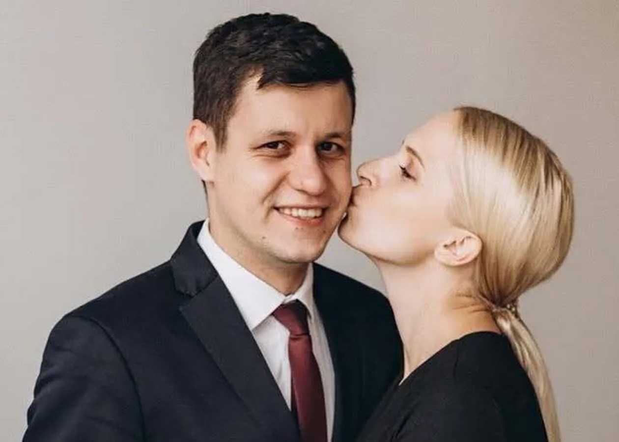 Мамахохотала та нардеп подають на розлучення 7 Зірка Мамахихотала і нардеп розлучаються0