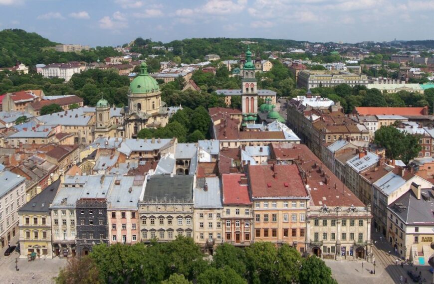 Матір загиблого воїна зобов’язали відшкодувати понад 33 тисячі гривень через приватизацію житла&hellip;